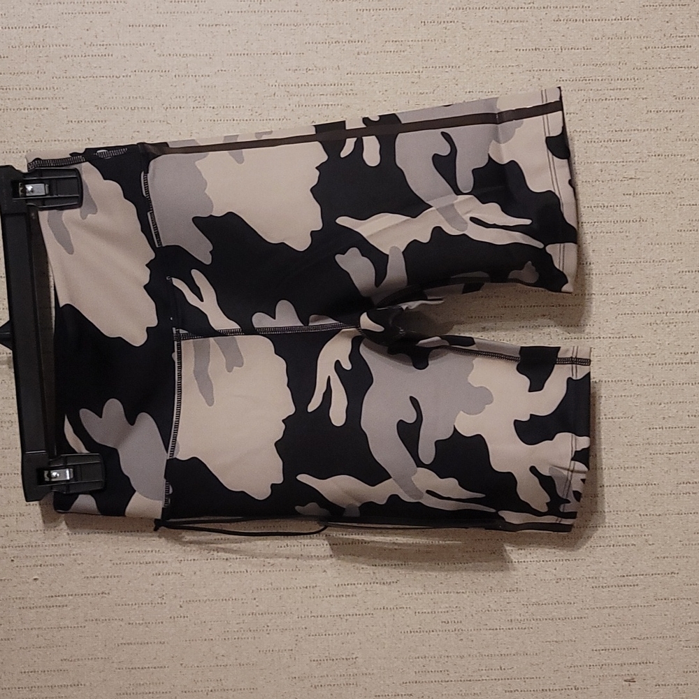 NOLI CACAO CAMO BIKE SHORT: BLACK/GRAY/BROWN: NWT: SZ XS